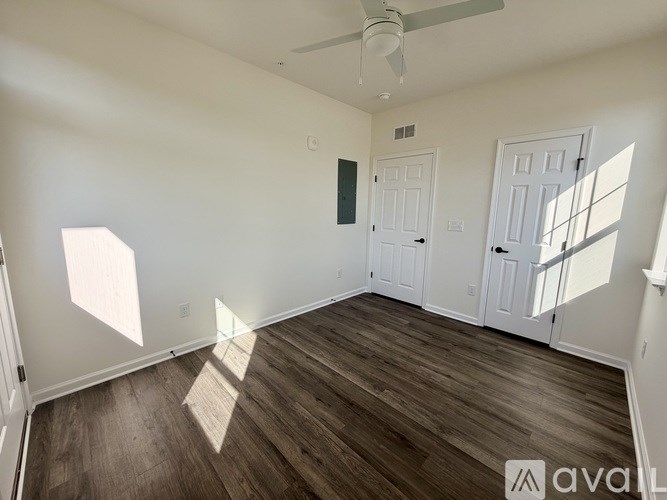 Source URL: https://prod-avail.s3.amazonaws.com/public_images/41519264/listing/IMG_7643.jpeg