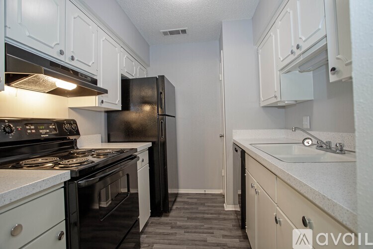 Source URL: https://prod-avail.s3.amazonaws.com/public_images/41501734/listing/1_bedroom_kitchen_photo.jpg