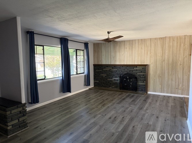 Source URL: https://prod-avail.s3.amazonaws.com/public_images/41512565/listing/IMG_9201.jpeg