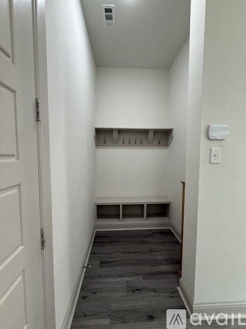 Source URL: https://prod-avail.s3.amazonaws.com/public_images/41514352/listing/IMG_6438.jpeg