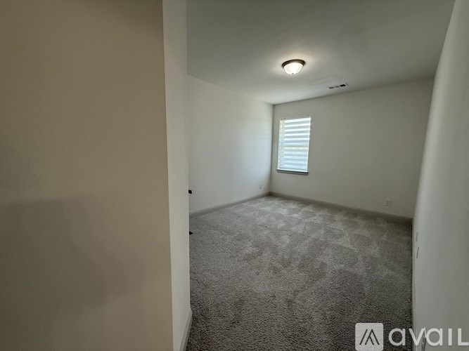 Source URL: https://prod-avail.s3.amazonaws.com/public_images/41514386/listing/IMG_6443.jpeg