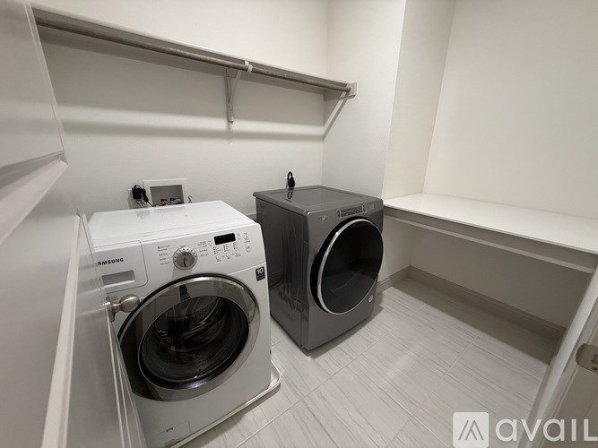 Source URL: https://prod-avail.s3.amazonaws.com/public_images/41514351/listing/IMG_6453.jpeg