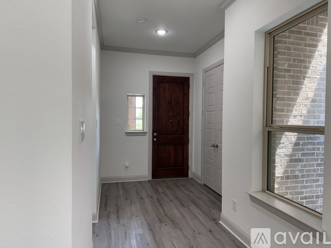 Source URL: https://prod-avail.s3.amazonaws.com/public_images/41514321/listing/IMG_6417.jpeg