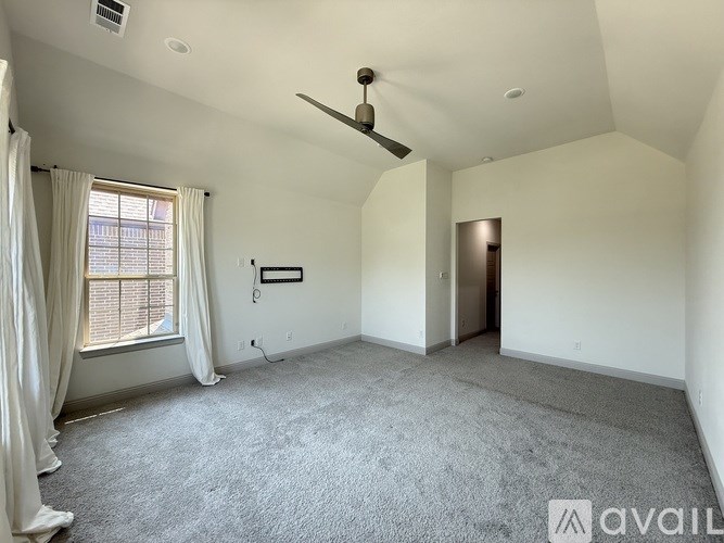 Source URL: https://prod-avail.s3.amazonaws.com/public_images/41514424/listing/IMG_6472.jpeg