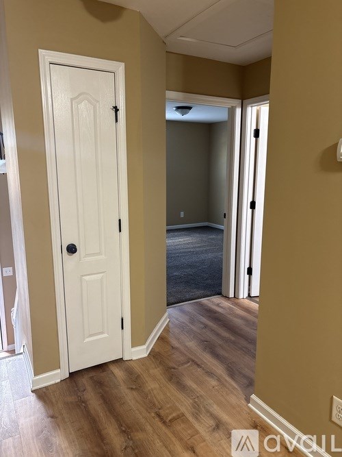 Source URL: https://prod-avail.s3.amazonaws.com/public_images/41514180/listing/78105147825__77B218B9-EF4C-415E-93B2-57A3F33063D2.jpeg