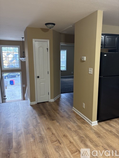 Source URL: https://prod-avail.s3.amazonaws.com/public_images/41514181/listing/78105160622__7F075B04-304A-4130-AB10-4260186D2AC2.jpeg