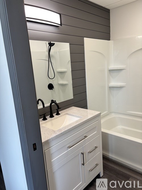 Source URL: https://prod-avail.s3.amazonaws.com/public_images/41513852/listing/IMG_0868.jpeg