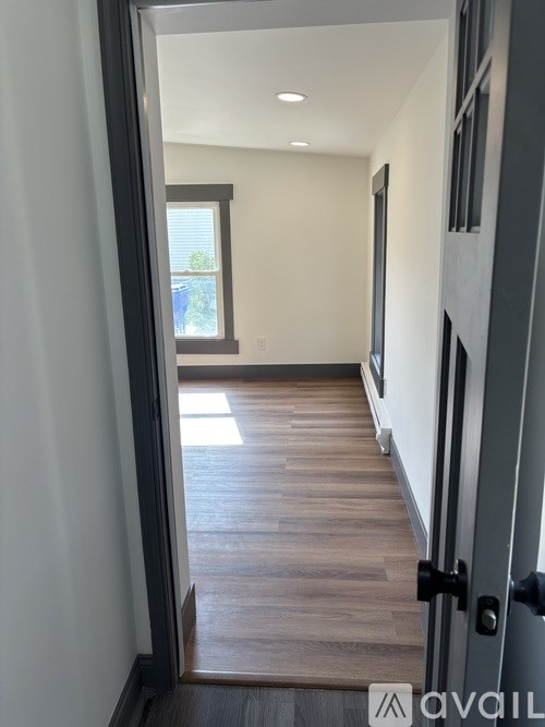 Source URL: https://prod-avail.s3.amazonaws.com/public_images/41513854/listing/IMG_0861.jpeg