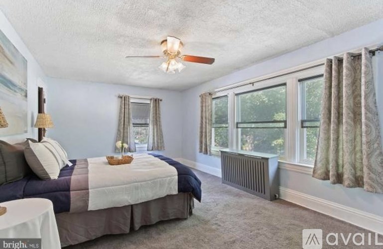 Source URL: https://prod-avail.s3.amazonaws.com/public_images/41513045/listing/IMG_1454.jpeg