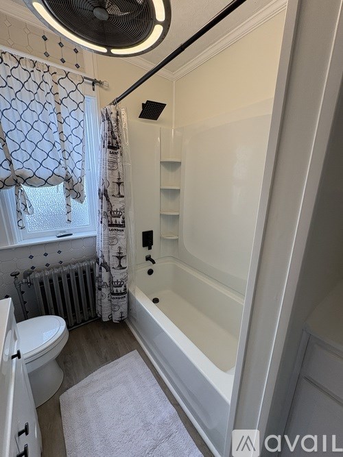 Source URL: https://prod-avail.s3.amazonaws.com/public_images/41513049/listing/IMG_1427.jpeg