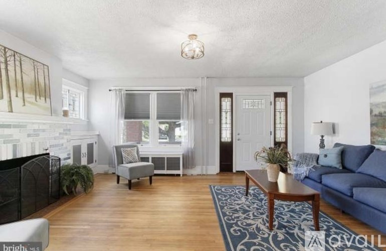 Source URL: https://prod-avail.s3.amazonaws.com/public_images/41513043/listing/IMG_1446.jpeg