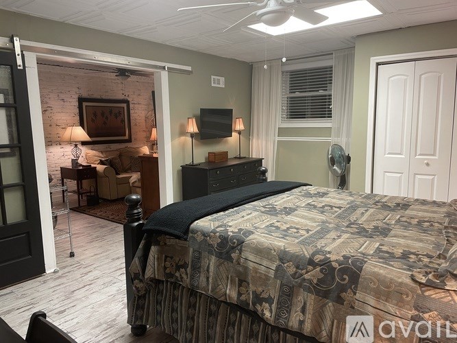 Source URL: https://prod-avail.s3.amazonaws.com/public_images/41512968/listing/IMG_5424.JPG