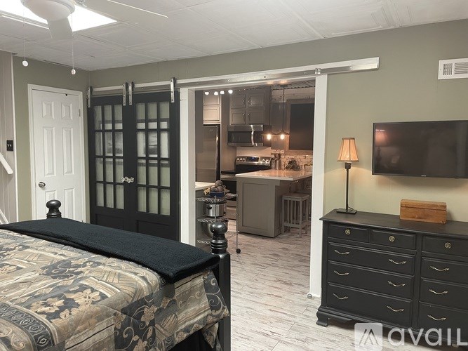 Source URL: https://prod-avail.s3.amazonaws.com/public_images/41512972/listing/IMG_5419.JPG