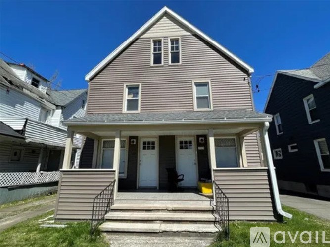 Source URL: https://prod-avail.s3.amazonaws.com/public_images/41520288/listing/IMG_8496.jpg