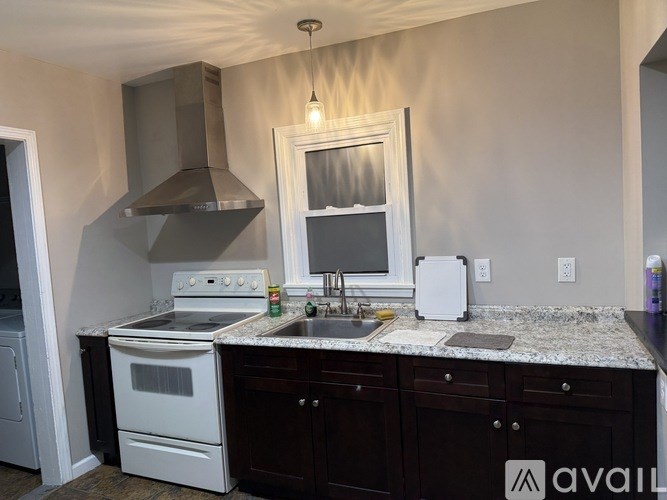 Source URL: https://prod-avail.s3.amazonaws.com/public_images/41512584/listing/IMG_2420.JPG