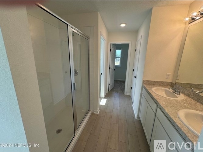 Source URL: https://prod-avail.s3.amazonaws.com/public_images/41511522/listing/1000020164.jpg