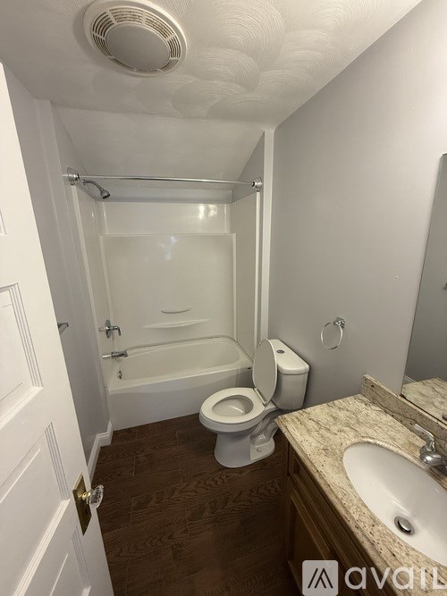 Source URL: https://prod-avail.s3.amazonaws.com/public_images/41511112/listing/IMG_5003.jpeg