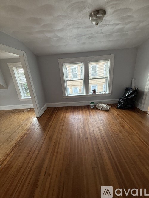 Source URL: https://prod-avail.s3.amazonaws.com/public_images/41511133/listing/IMG_5005.jpeg