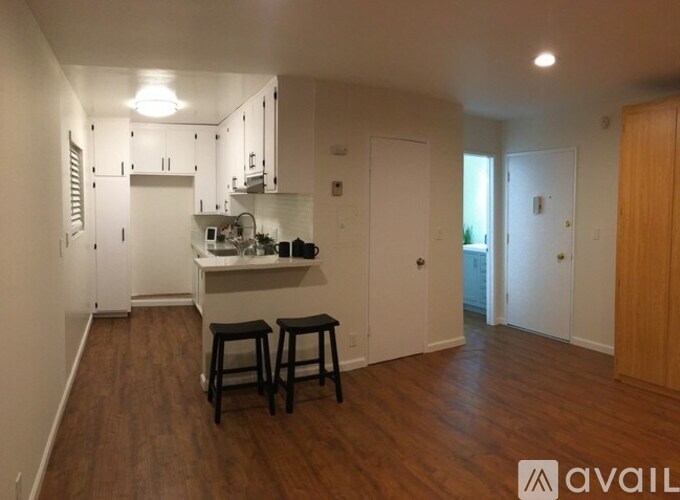 Source URL: https://prod-avail.s3.amazonaws.com/public_images/41510899/listing/14718-w-magnolia-blvd-unit-3-los-angeles-ca-entry-interior-view.jpg