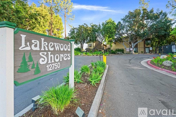 A sign for Lakewood Shores reads 12750.