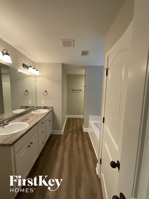 1921 Roxey Lane 3 Beds House for Rent - Photo Gallery 10