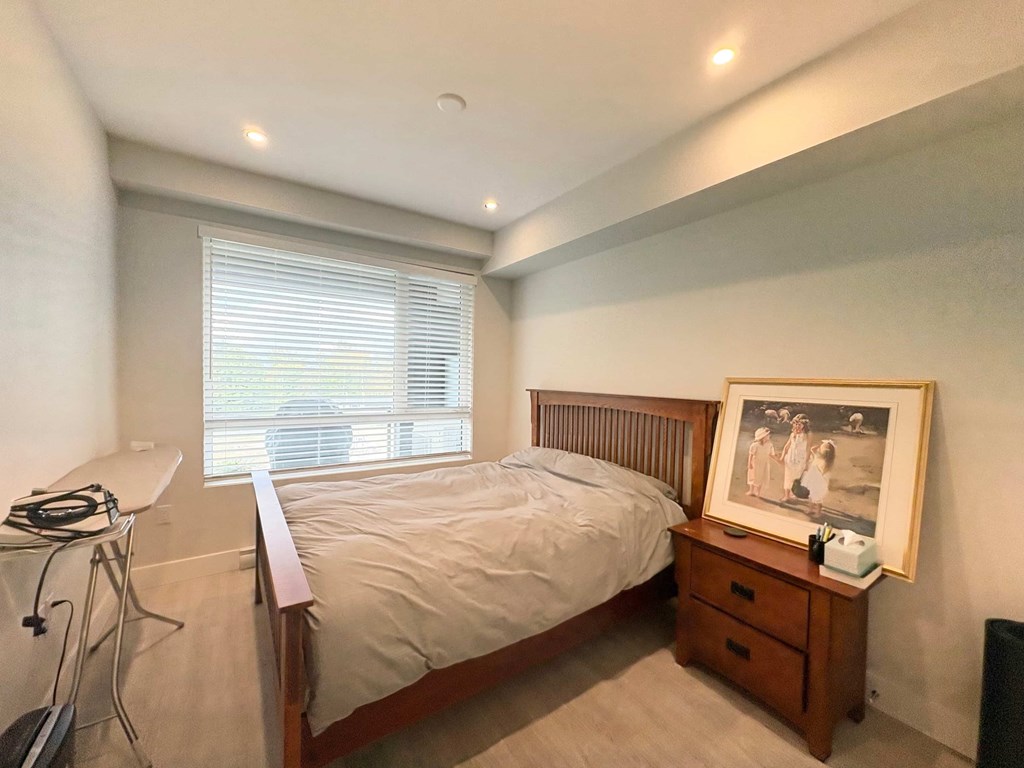 409 - 45757 Watson Road 2 Beds House for Rent - Photo Gallery 2