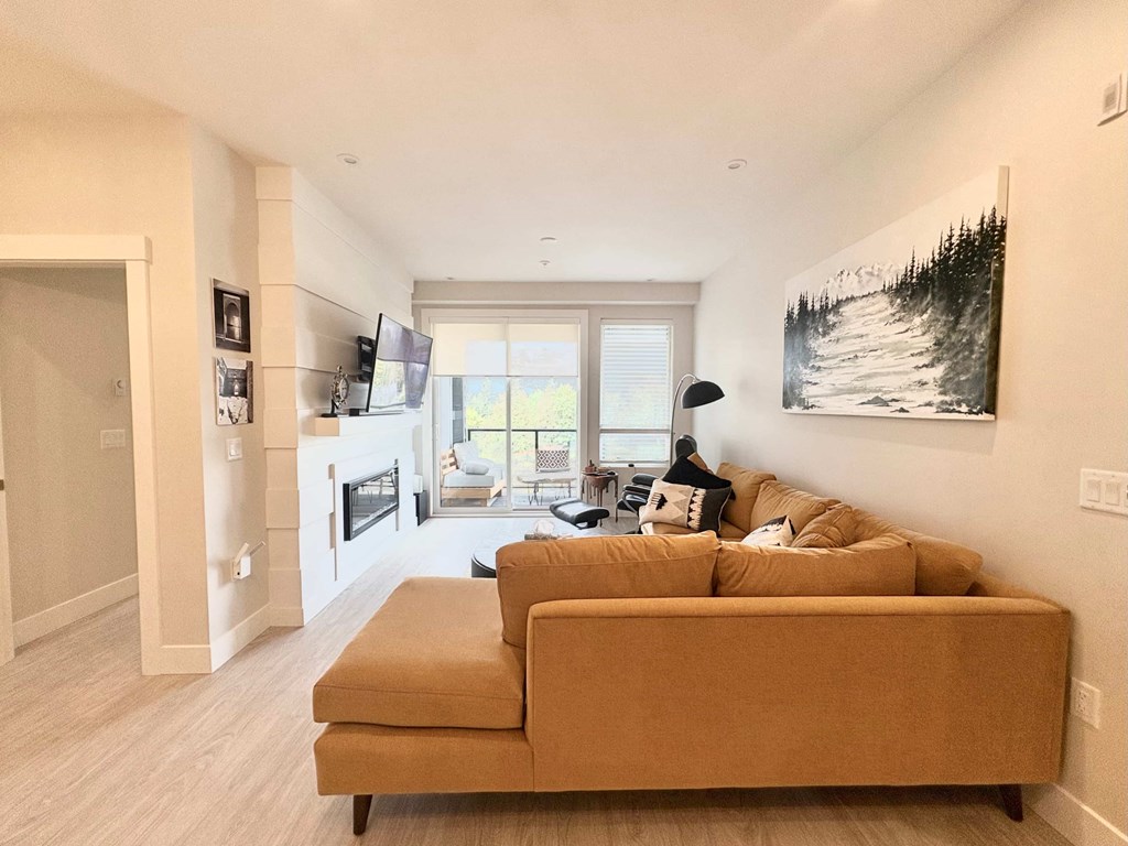 409 - 45757 Watson Road 2 Beds House for Rent - Photo Gallery 4