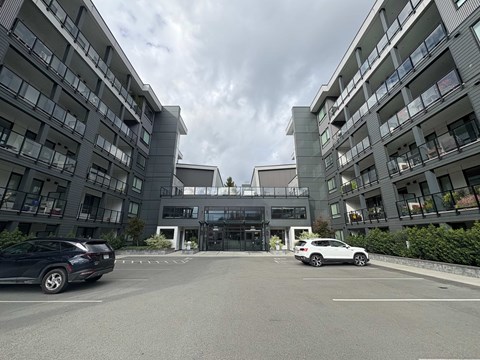 409 - 45757 Watson Road 2 Beds Apartment for Rent