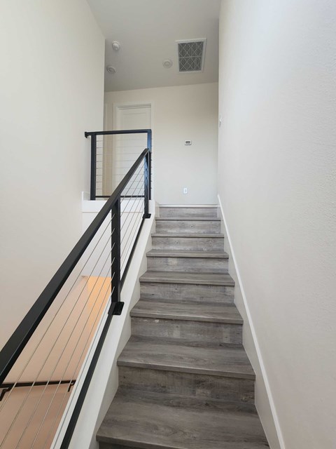 3615 ANDERSON AVE 4 Beds House for Rent - Photo Gallery 4