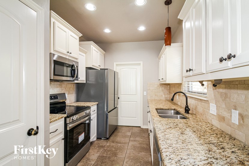 12016 Garden Court 4 Beds House for Rent - Photo Gallery 6