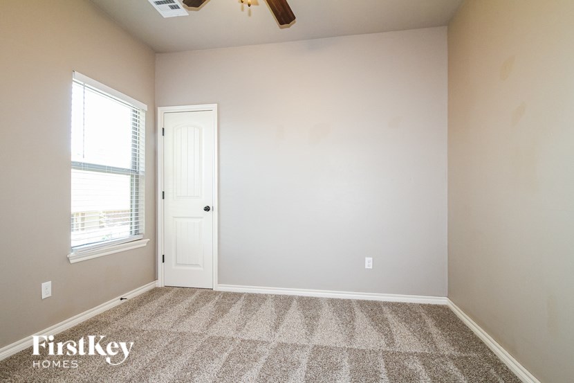 12016 Garden Court 4 Beds House for Rent - Photo Gallery 15