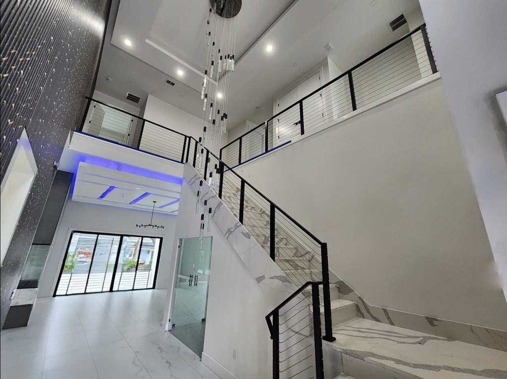 3207 S MANHATTAN AVE 4 Beds House for Rent - Photo Gallery 4