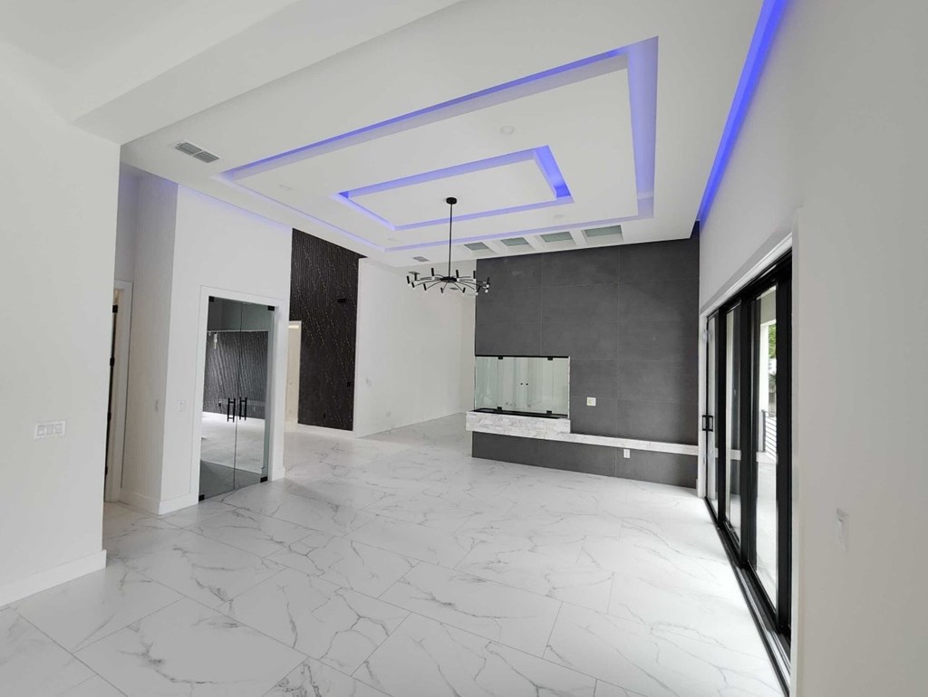 3207 S MANHATTAN AVE 4 Beds House for Rent - Photo Gallery 5