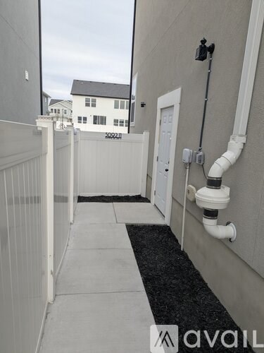 5092 N Damper Dr 2 Beds Apartment for Rent