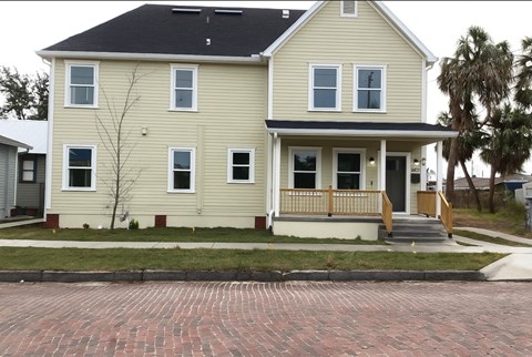 2607 N 20TH ST 3 Beds Apartment for Rent