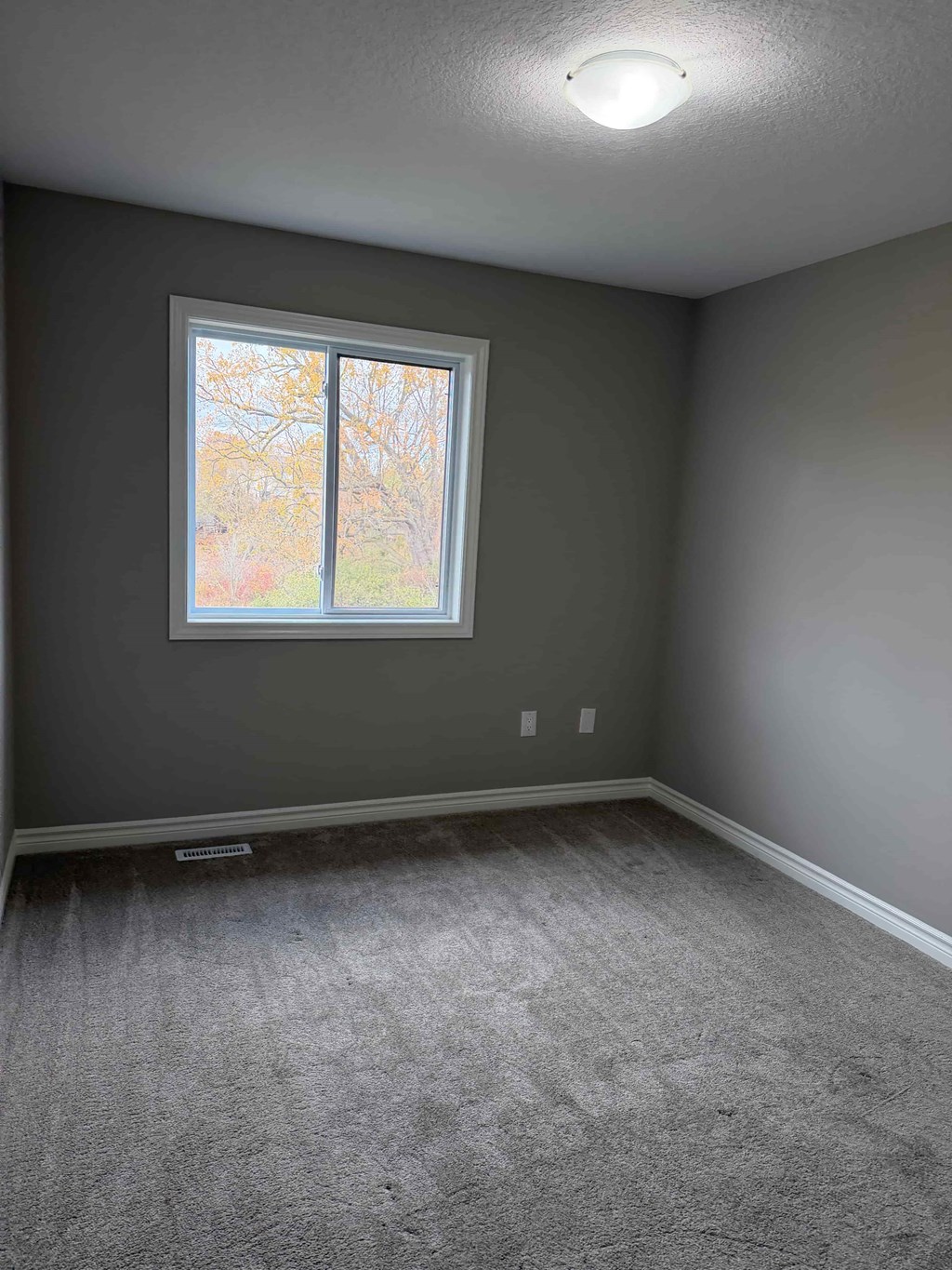 67-1010 Fanshawe Park Rd. East 3 Beds House for Rent - Photo Gallery 6