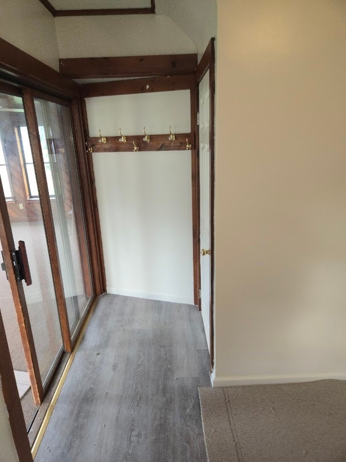 1022 Morton Avenue 2 Beds House for Rent - Photo Gallery 3