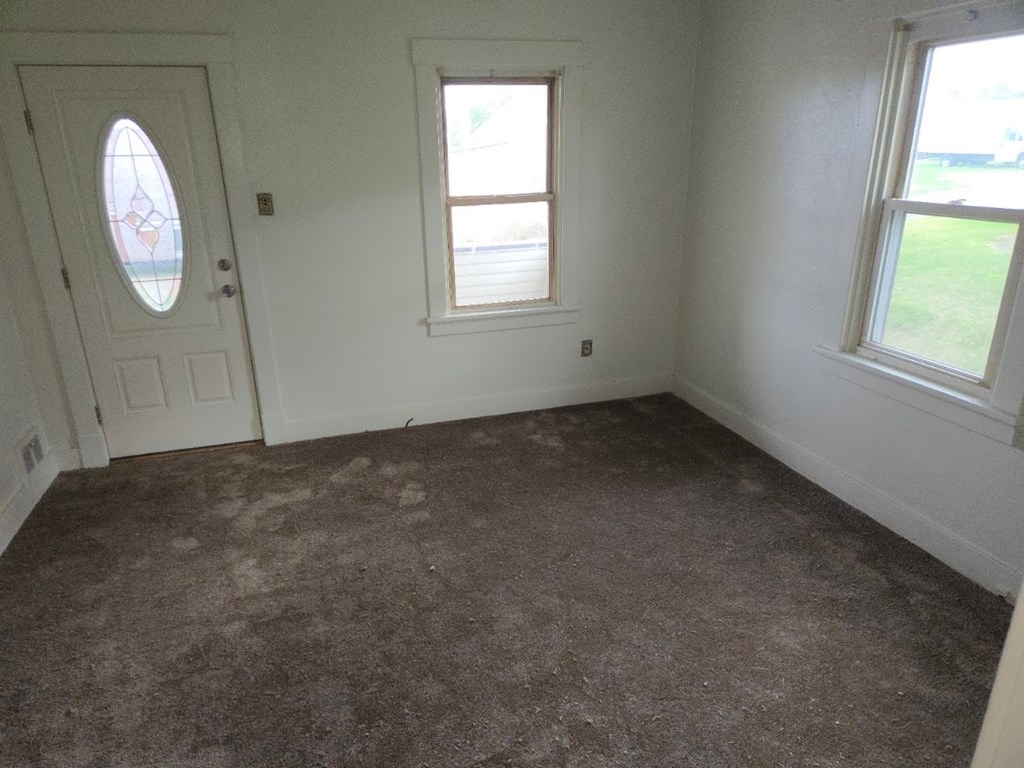 1022 Morton Avenue 2 Beds House for Rent - Photo Gallery 9