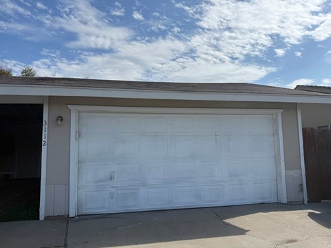 3112 Coffee Road 3 Beds Apartment for Rent