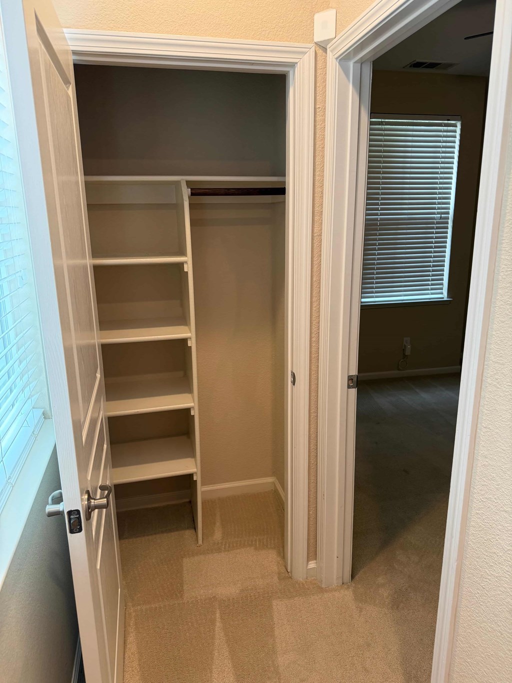 235 Fay Court 3 Beds House for Rent - Photo Gallery 5