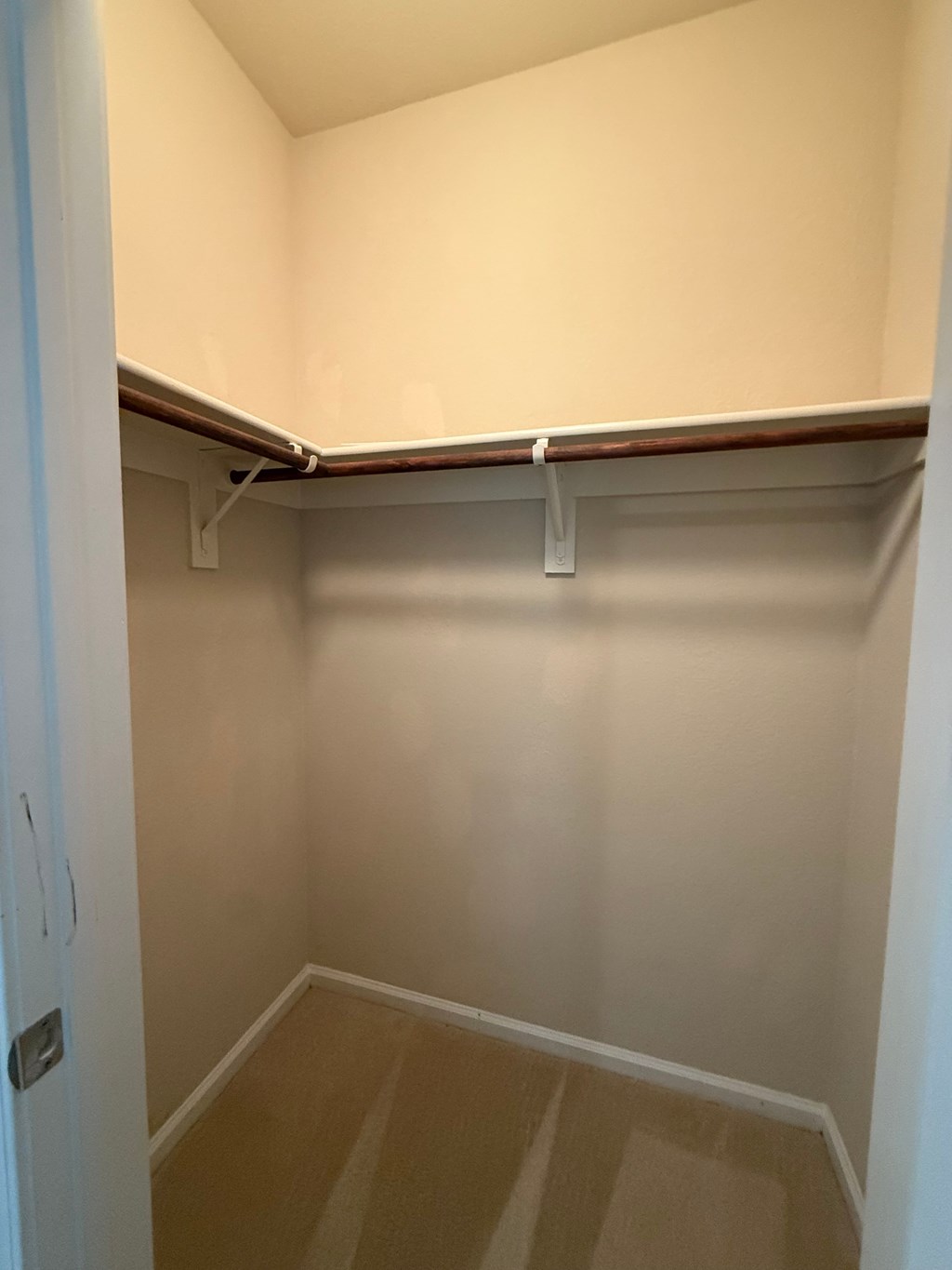 235 Fay Court 3 Beds House for Rent - Photo Gallery 6