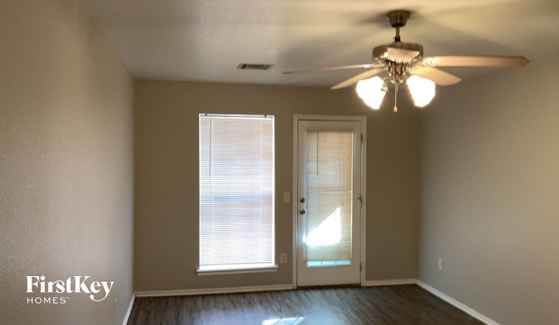 1202 SW 23rd Street 3 Beds House for Rent - Photo Gallery 5