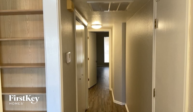 1202 SW 23rd Street 3 Beds House for Rent - Photo Gallery 4