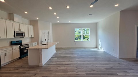 12120 Kingsbury Ave 4 Beds House for Rent - Photo Gallery 10