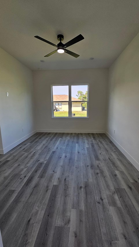 12120 Kingsbury Ave 4 Beds House for Rent - Photo Gallery 13