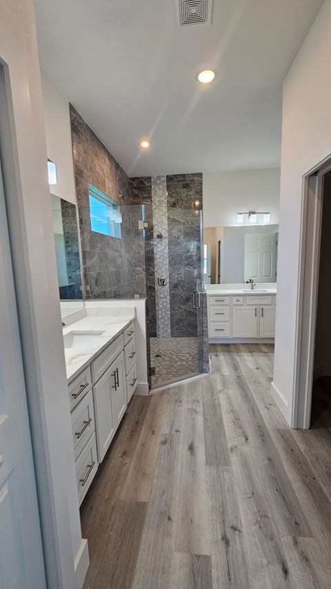 12120 Kingsbury Ave 4 Beds House for Rent - Photo Gallery 21