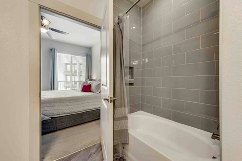 925 S. Main St., 1 Apartment for Rent