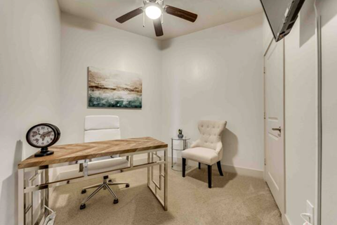 925 S. Main St., 1 Apartment for Rent