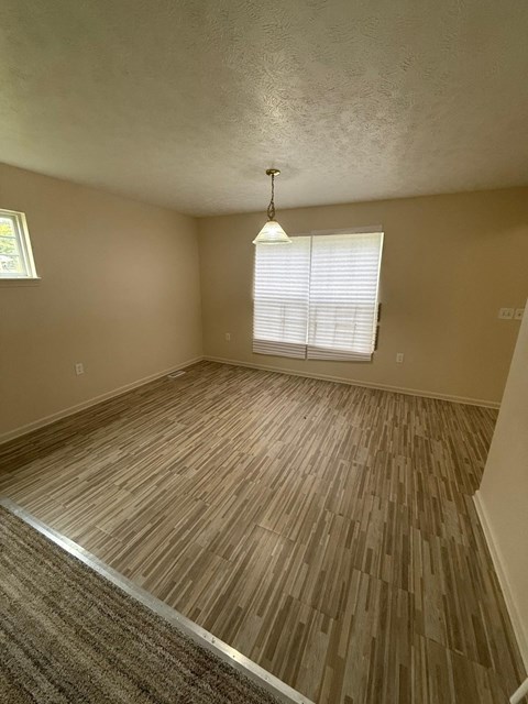 7011 Colfax Road 3 Beds House for Rent - Photo Gallery 11