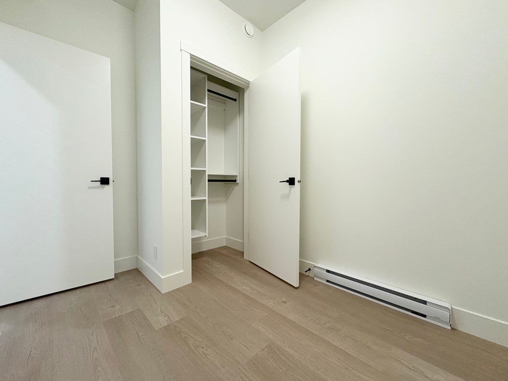 311 - 8230 208B Street 1 Bed House for Rent - Photo Gallery 3